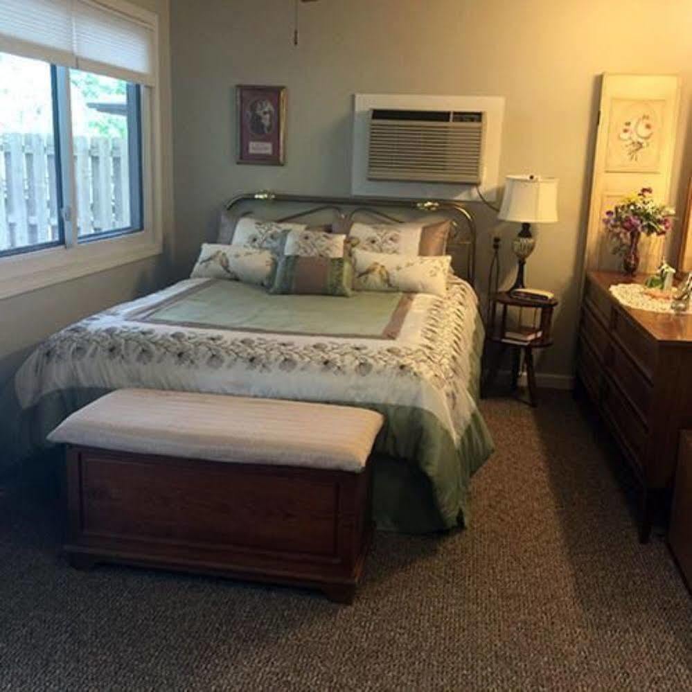 Indian Point Lakeshore Bed & Breakfast المظهر الخارجي الصورة